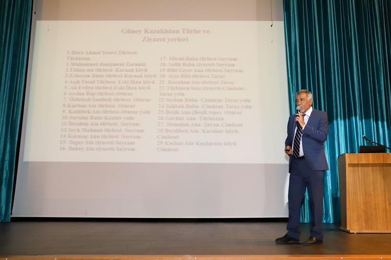 Prof. Dr. Hüseyin Türk "Kazakistan’da Türbe İnancı" Konulu Konferans Verdi